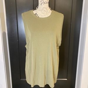 LULULEMON GREEN TANK - SIZE 10 - BRAND NEW